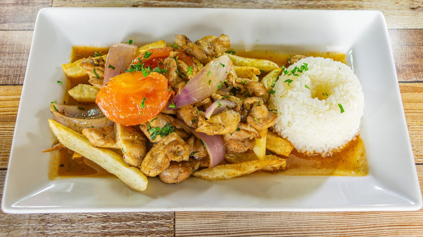 Pollo Saltado