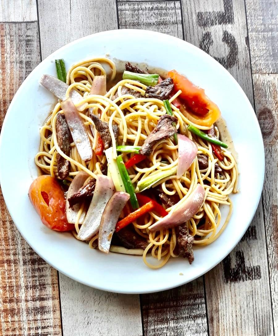 Tallarín Saltado de Carne